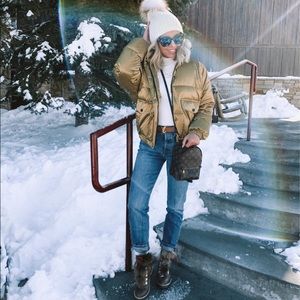 Blanc Noir Mont Blanc Puffer